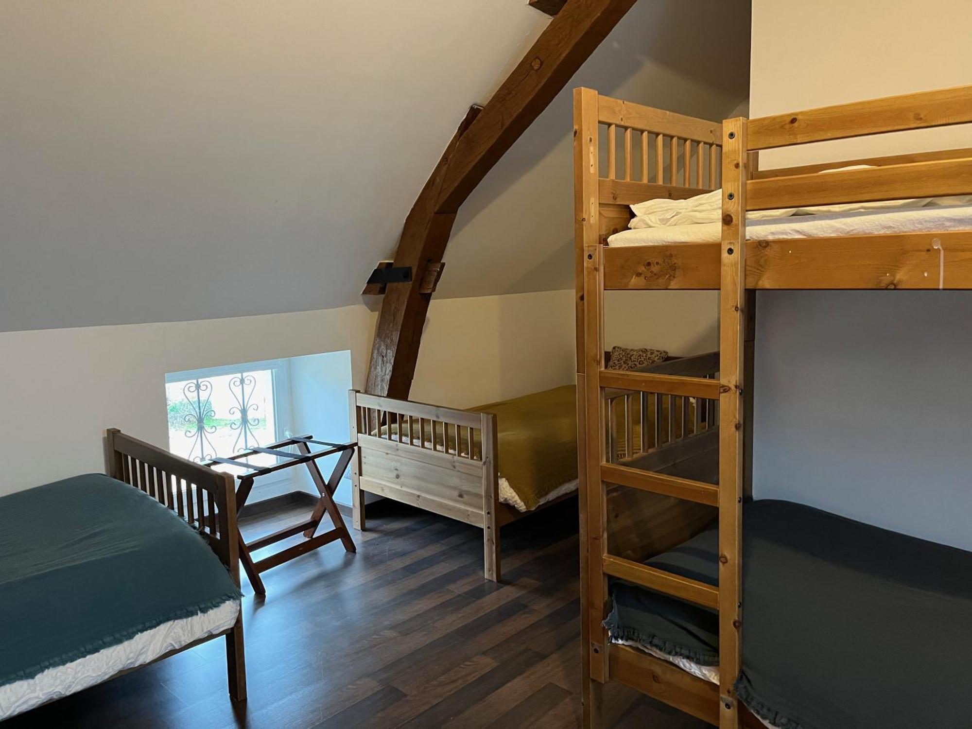 Chateau Du Mauny, Gites Et Chambres D'Hotes En Bourgogne Rosey Номер фото